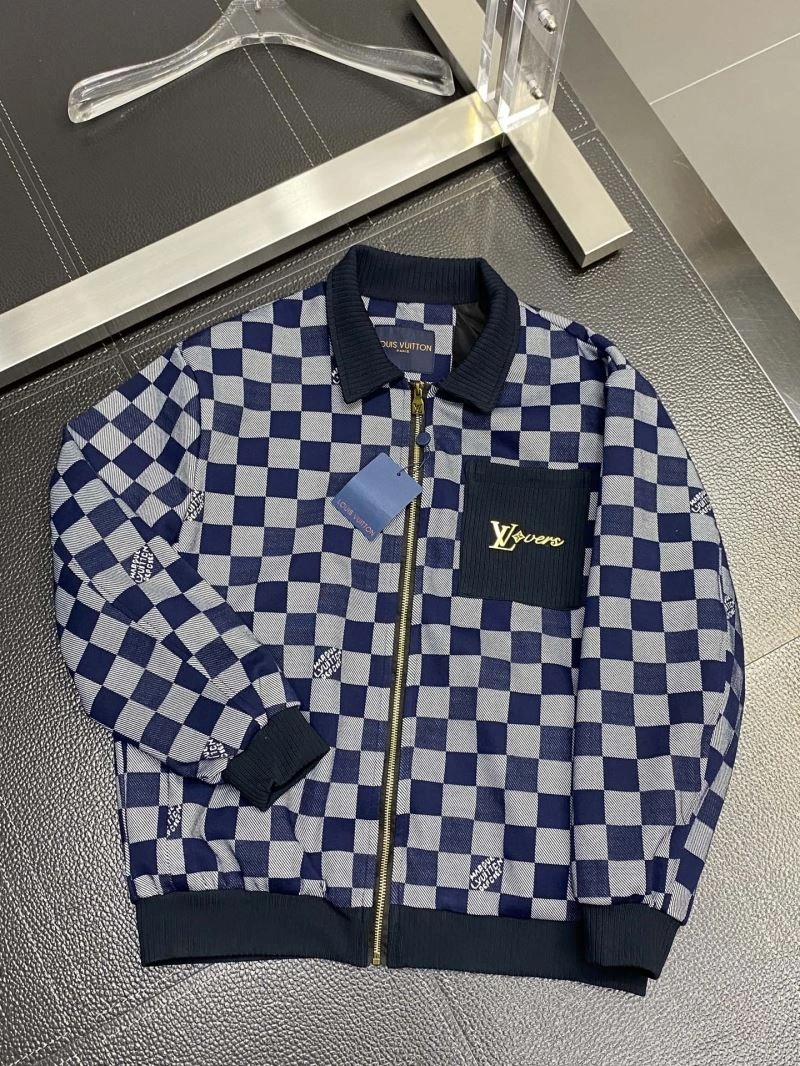 Louis Vuitton Outwear Sleek 135825