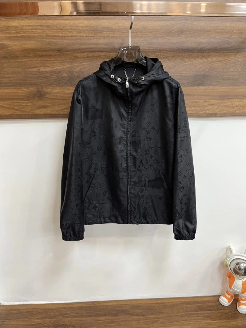 Louis Vuitton Outwear Lightweight 135827