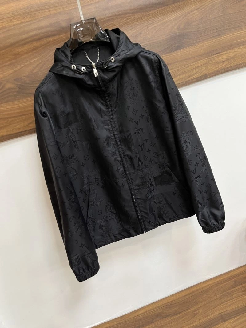 Louis Vuitton Outwear Lightweight 135827