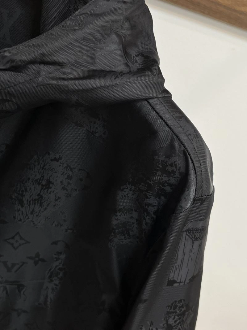 Louis Vuitton Outwear Lightweight 135827
