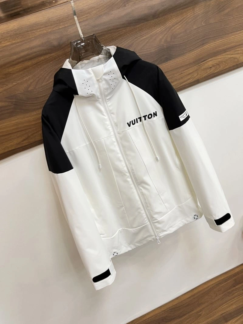Louis Vuitton Outwear SmoothTexture 135830