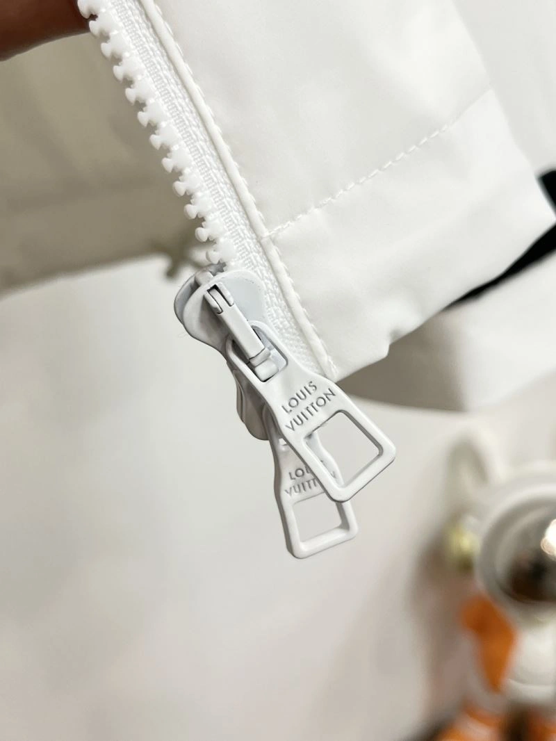 Louis Vuitton Outwear SmoothTexture 135830