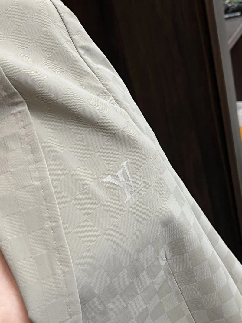 Louis Vuitton Outwear FlexibleFit 135819