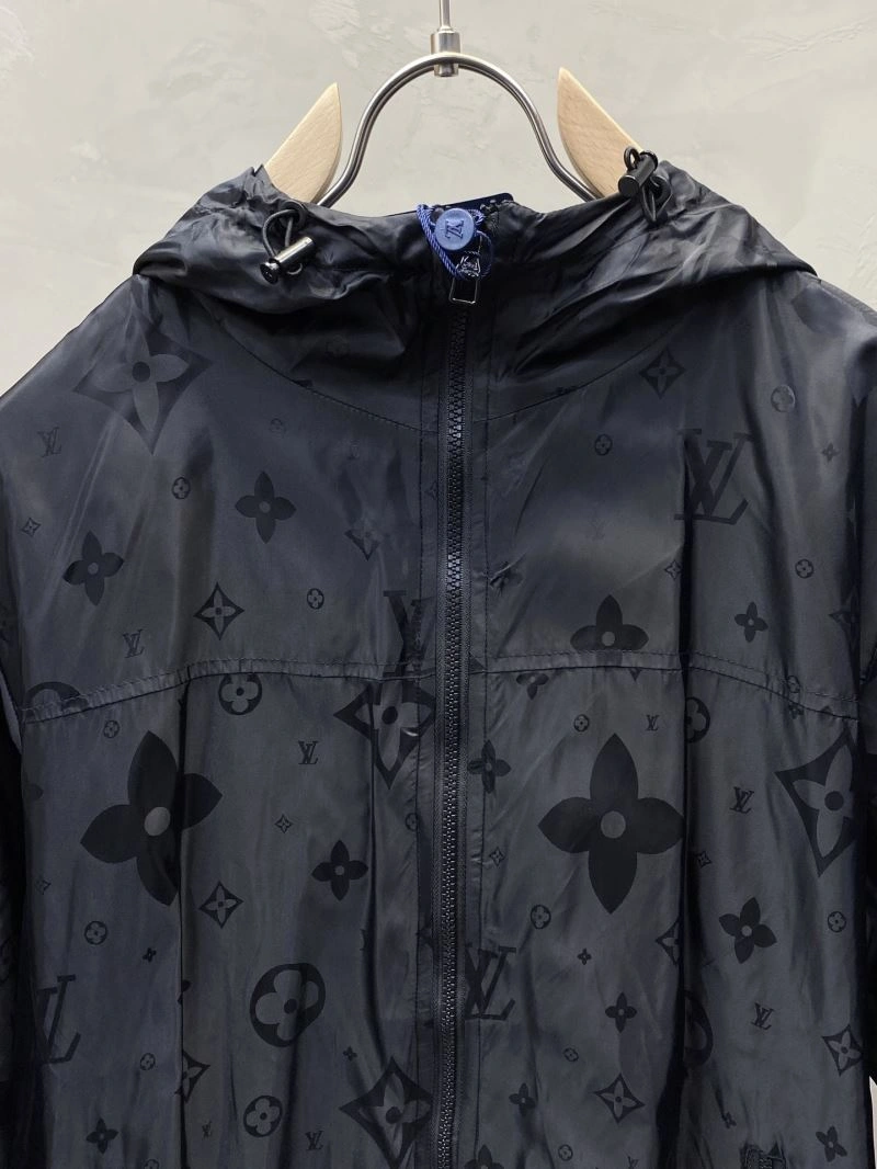 StreetReady Louis Vuitton Outwear 135822