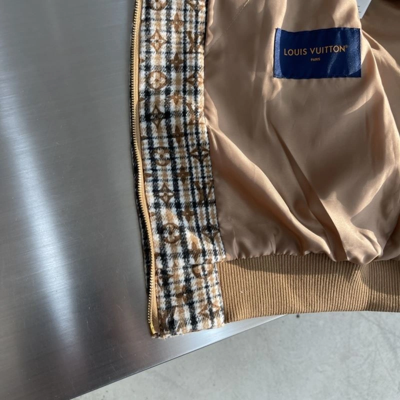 Louis Vuitton Outwear Cozy 135817