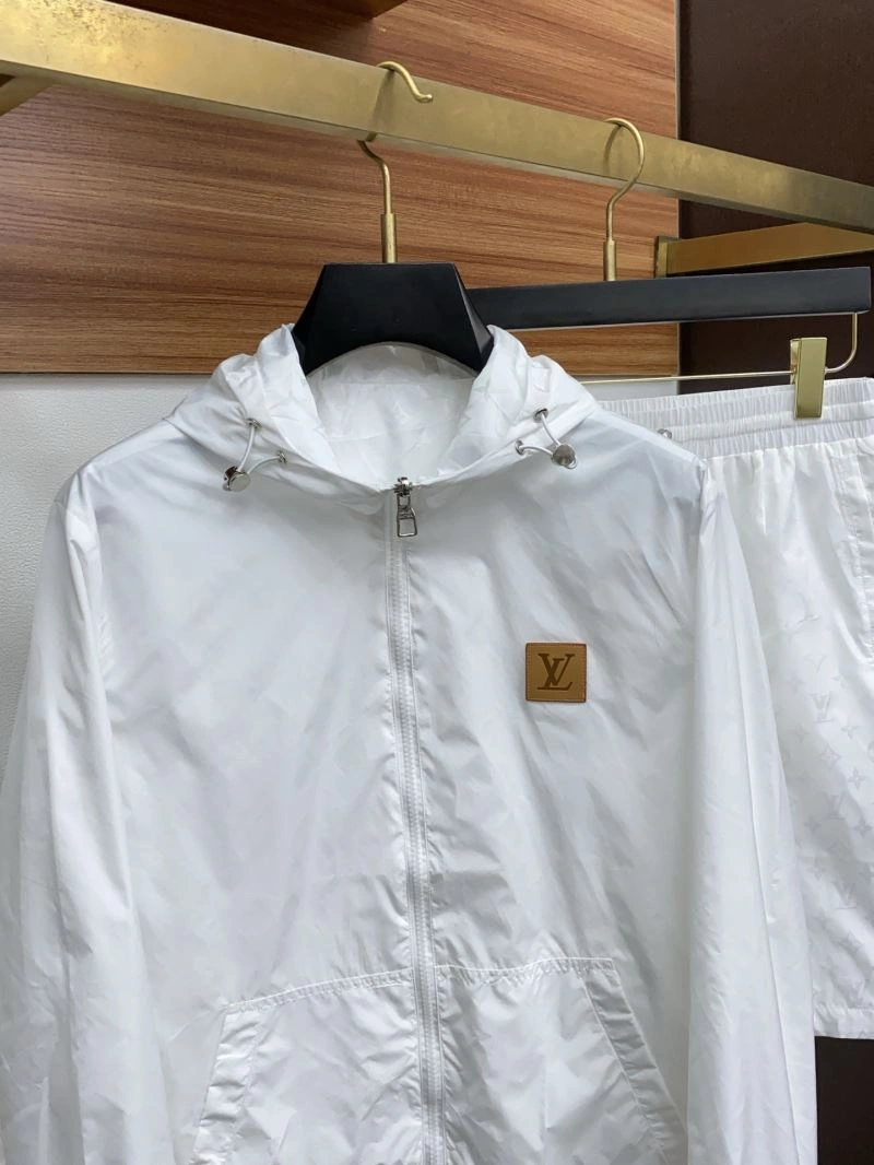 Louis Vuitton Outwear OdorResistant 135818