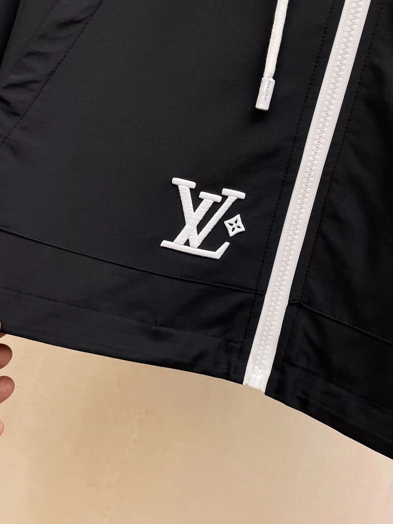 WellDesigned Louis Vuitton Outwear 135823