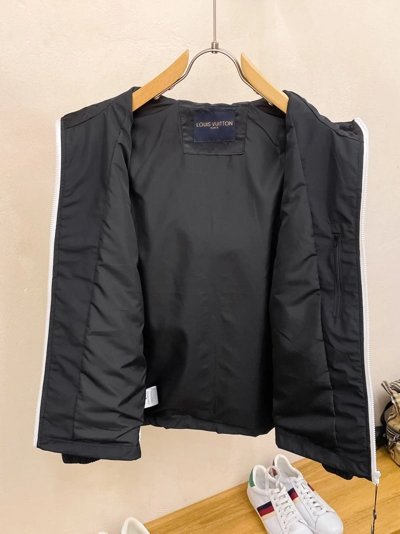WellDesigned Louis Vuitton Outwear 135823