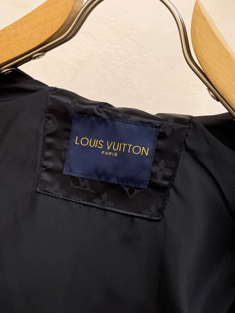 WellDesigned Louis Vuitton Outwear 135823