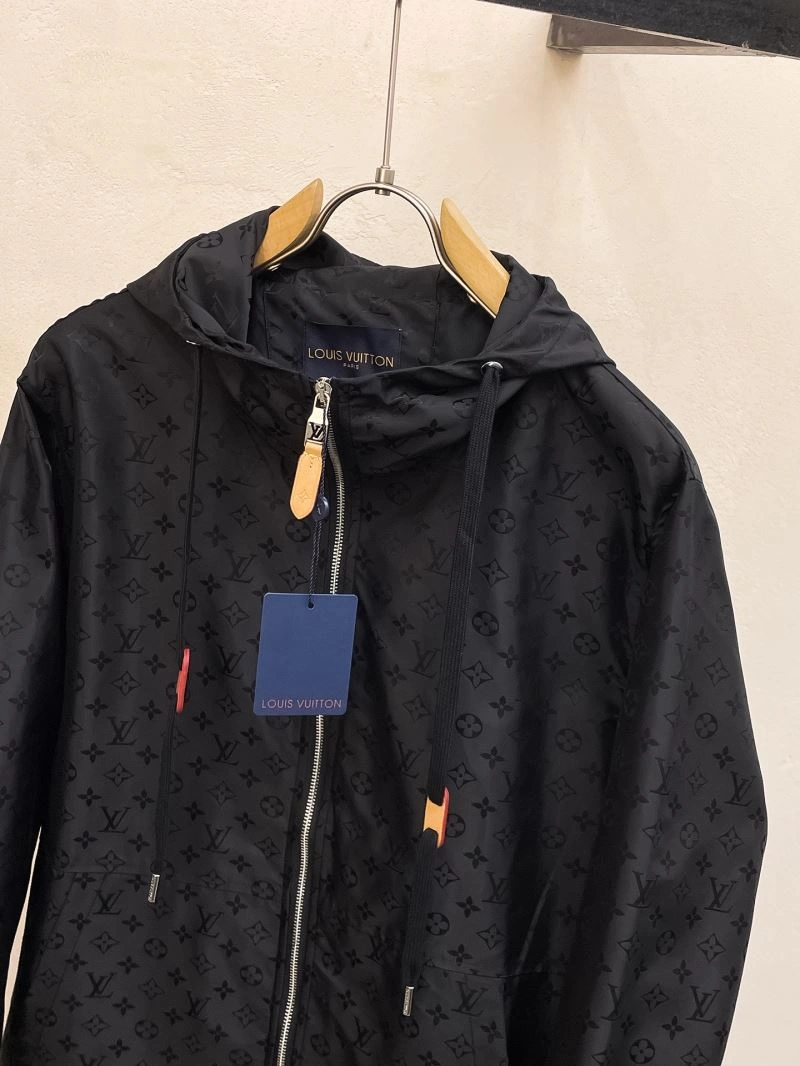 OdorResistant Louis Vuitton Outwear 135876