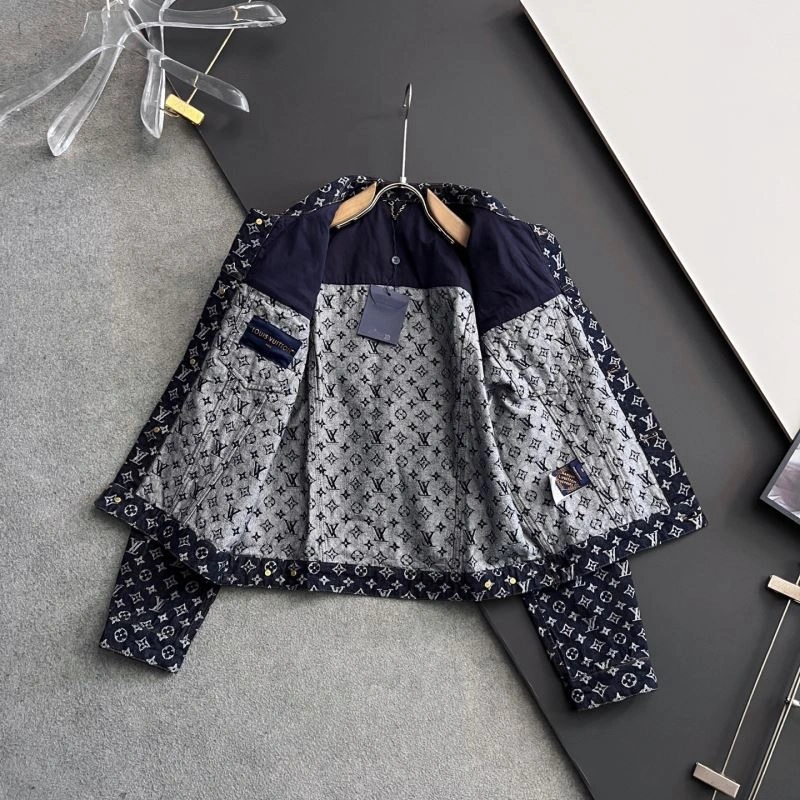 Louis Vuitton Outwear Effortless 135801
