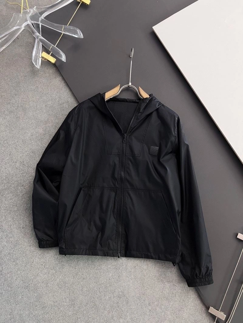 Stretchable Louis Vuitton Outwear 135800