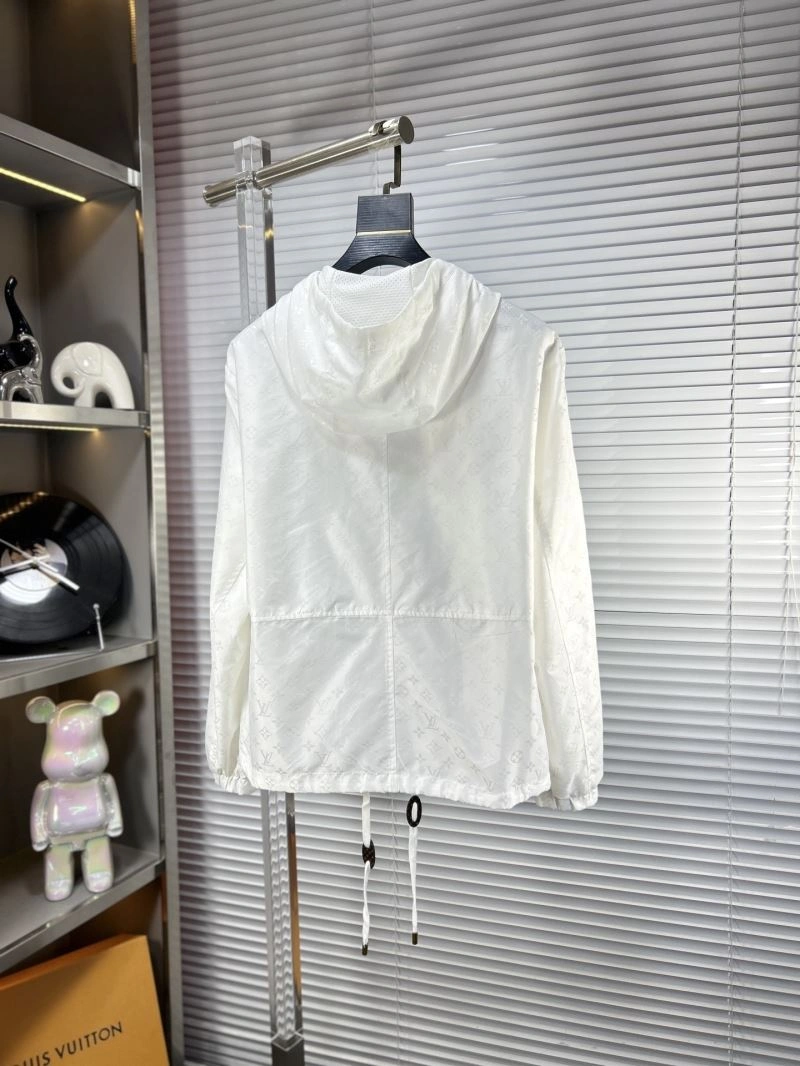 Casual Louis Vuitton Outwear 135806