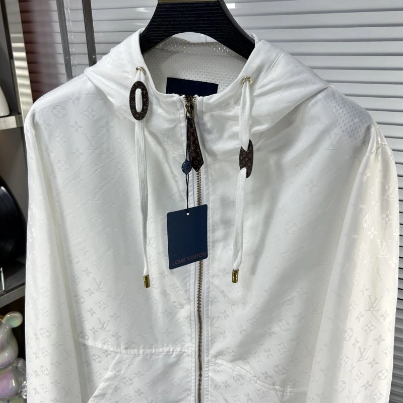 Casual Louis Vuitton Outwear 135806