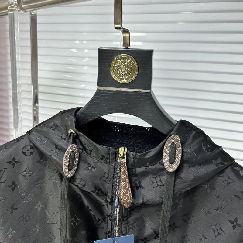 WaterResistant Louis Vuitton Outwear 135802