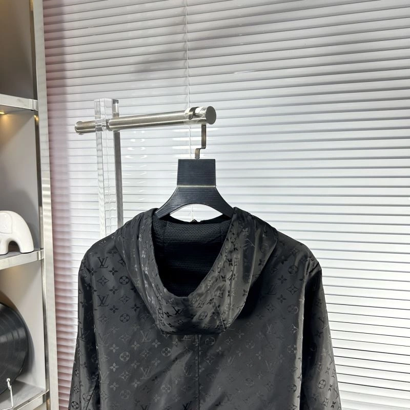 WaterResistant Louis Vuitton Outwear 135802