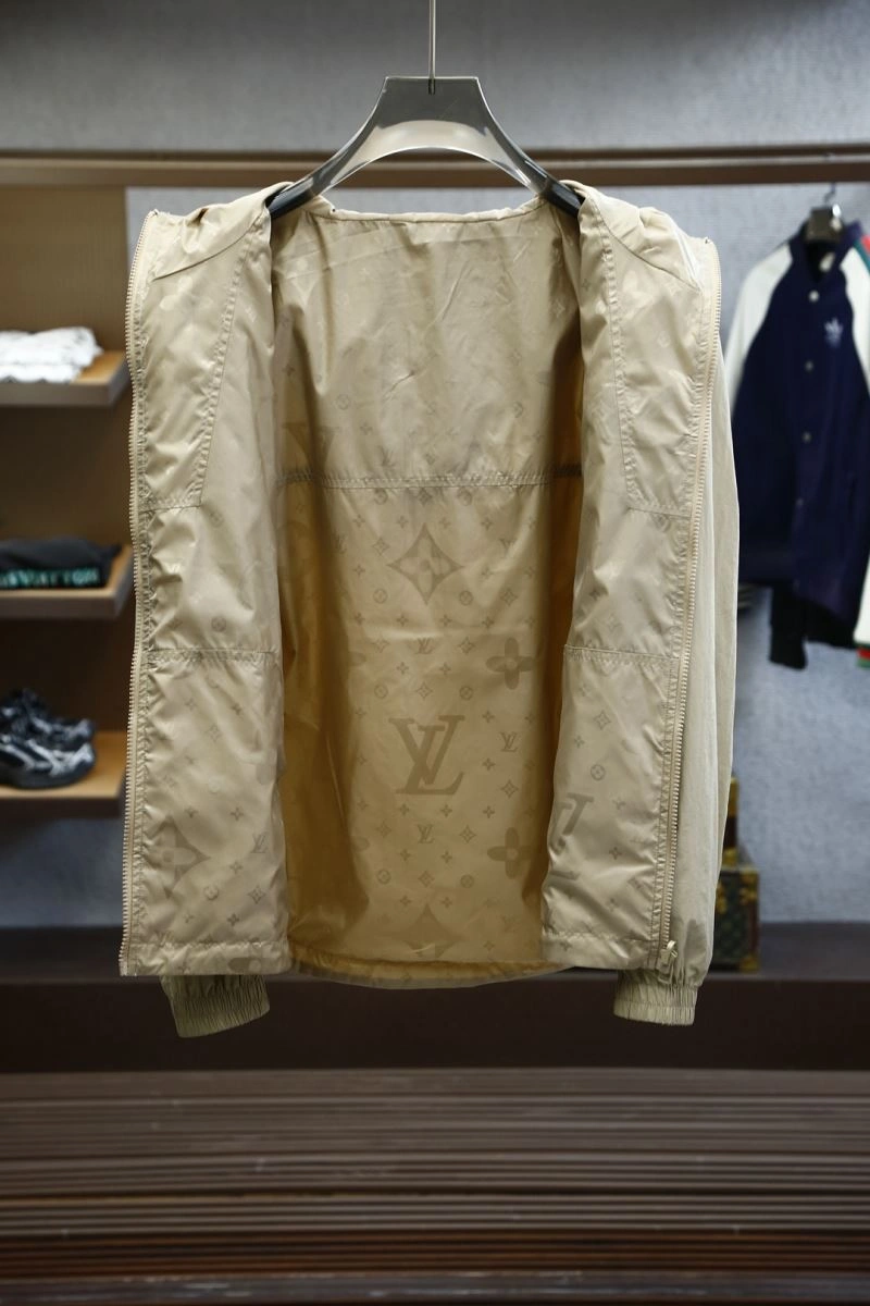 Louis Vuitton Outwear Comfortable 135796