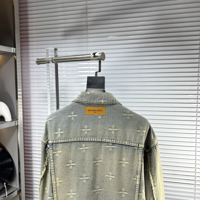ZipUp Louis Vuitton Outwear 135797