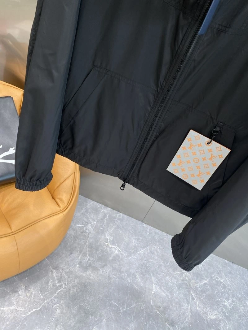 Durable Louis Vuitton Outwear 135794