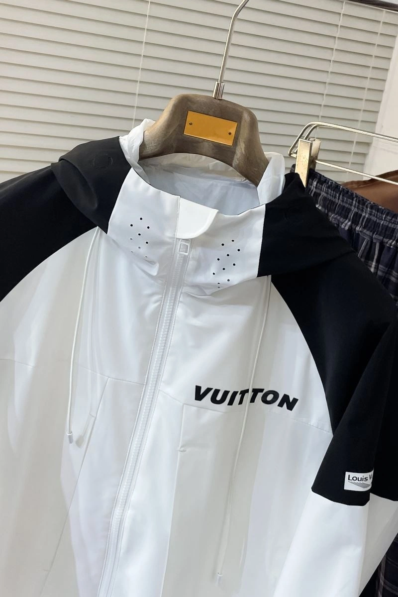GoodFit Louis Vuitton Outwear 134979