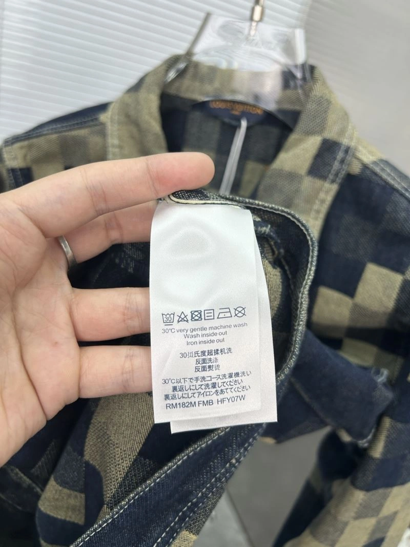 Casual Louis Vuitton Outwear 134954