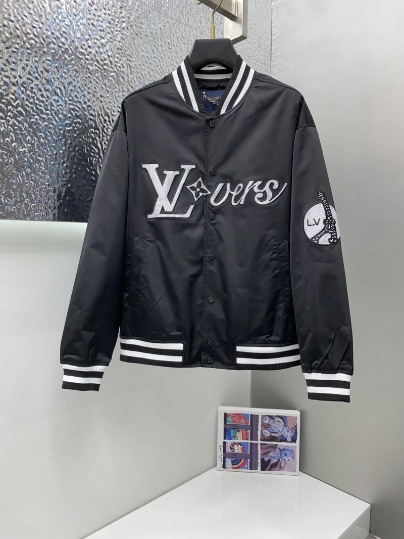 SmoothTexture Louis Vuitton Outwear 134941