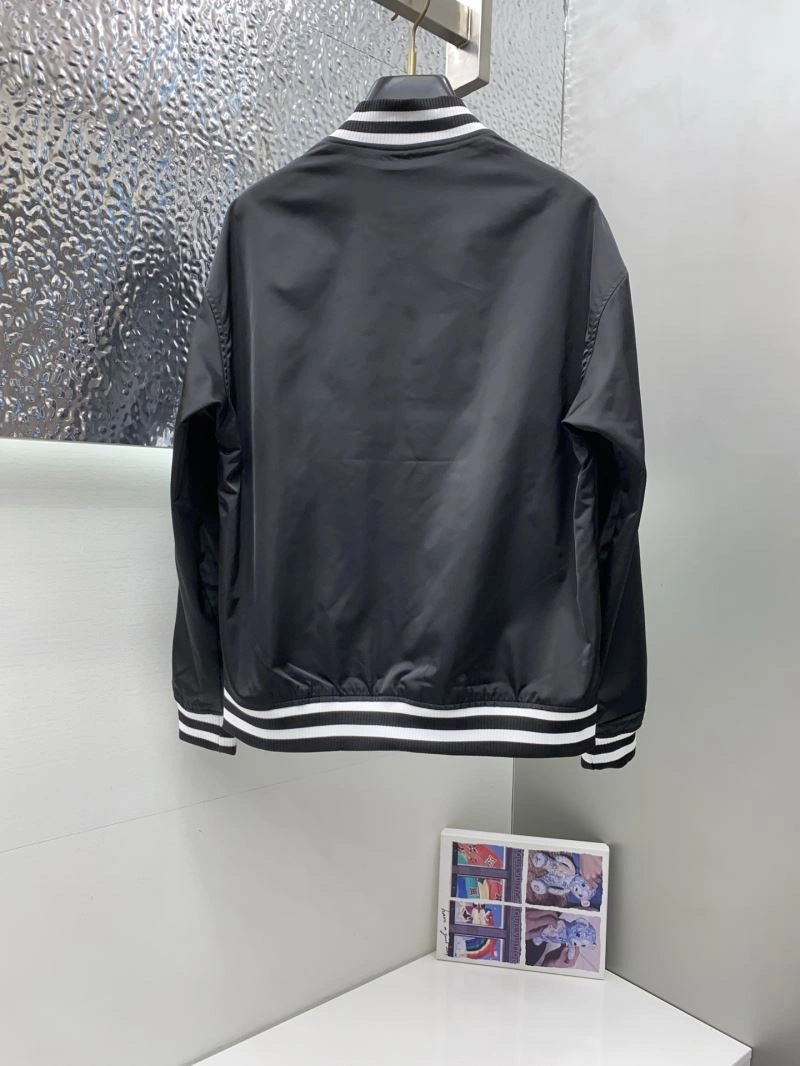 SmoothTexture Louis Vuitton Outwear 134941