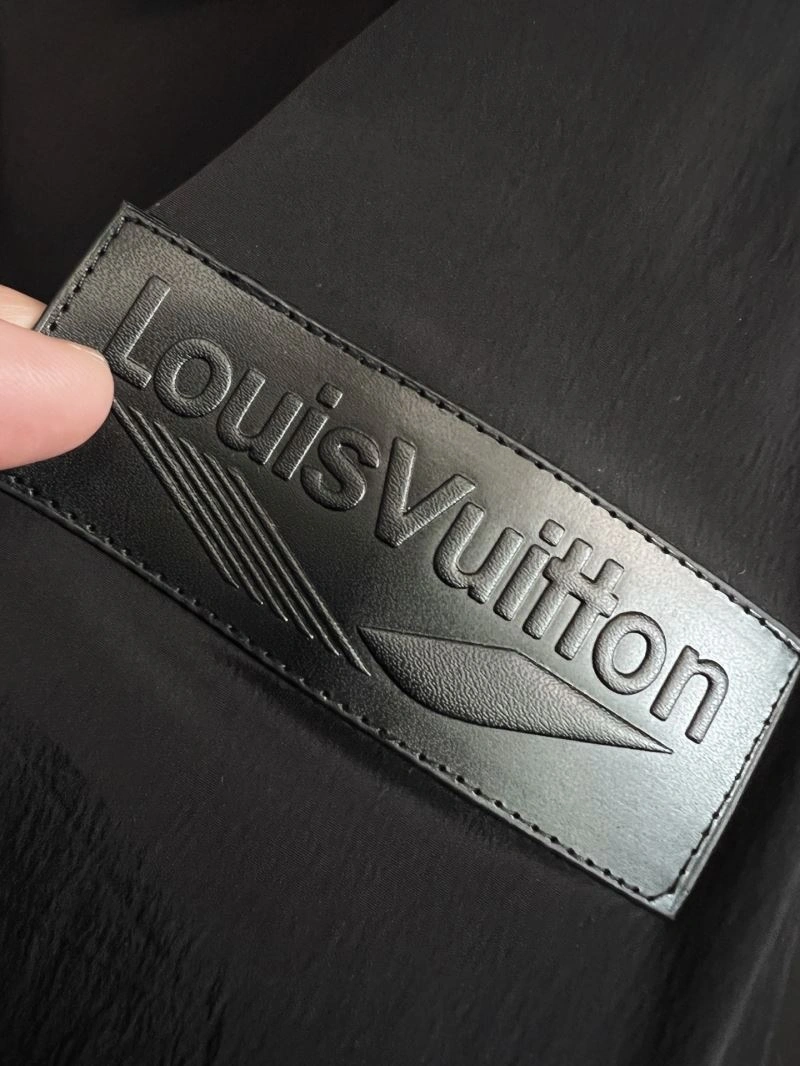 FashionForward Louis Vuitton Outwear 134918