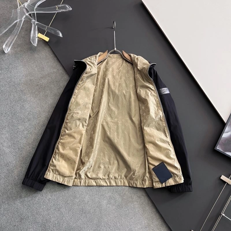 FashionForward Louis Vuitton Outwear 134918