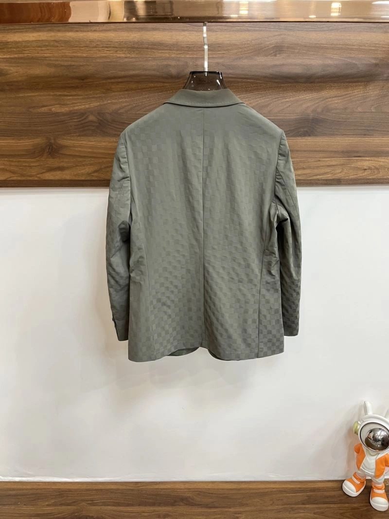 TopPick Louis Vuitton Outwear 134924