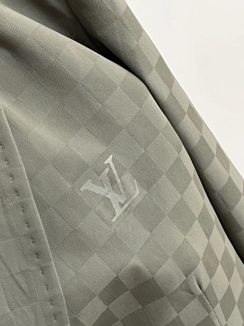 TopPick Louis Vuitton Outwear 134924