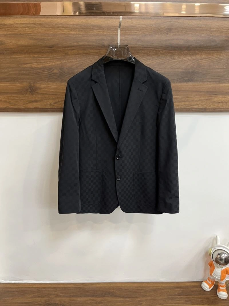 NewStyle Louis Vuitton Outwear 134926