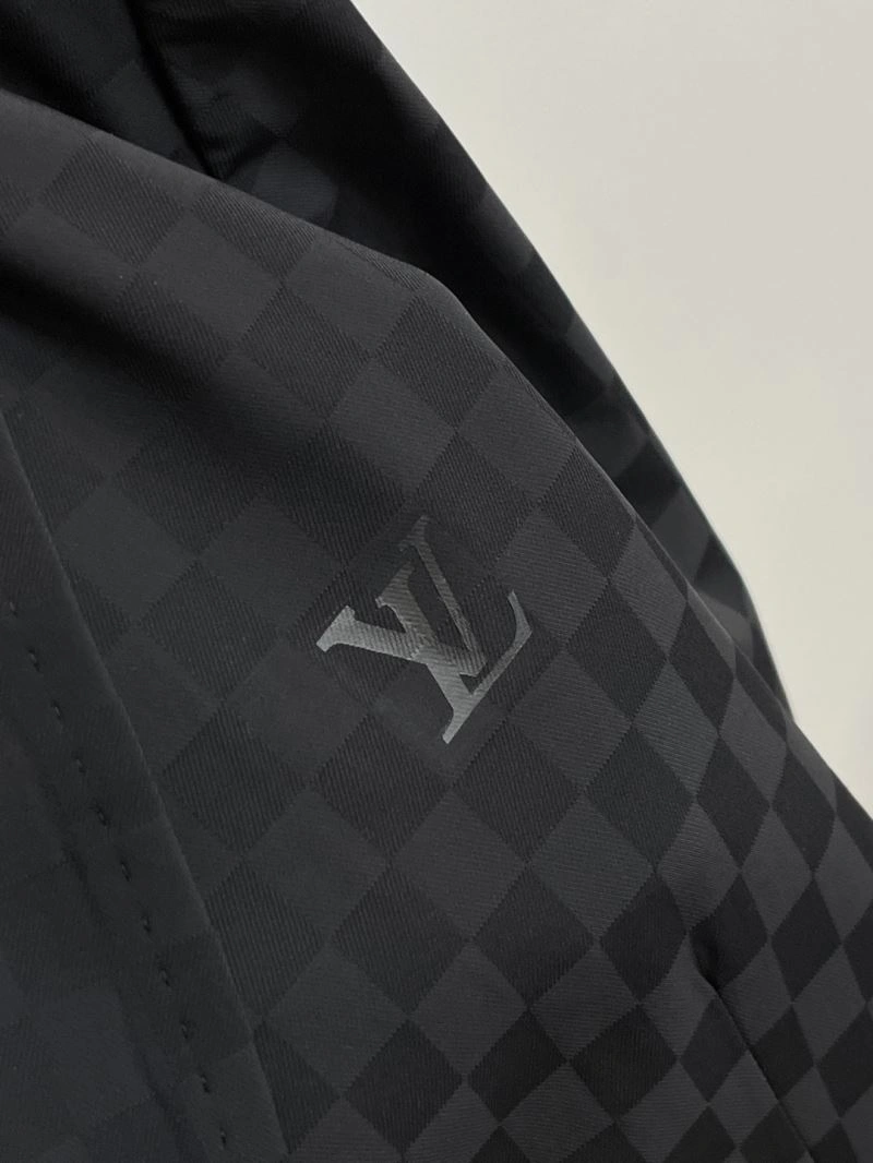 NewStyle Louis Vuitton Outwear 134926