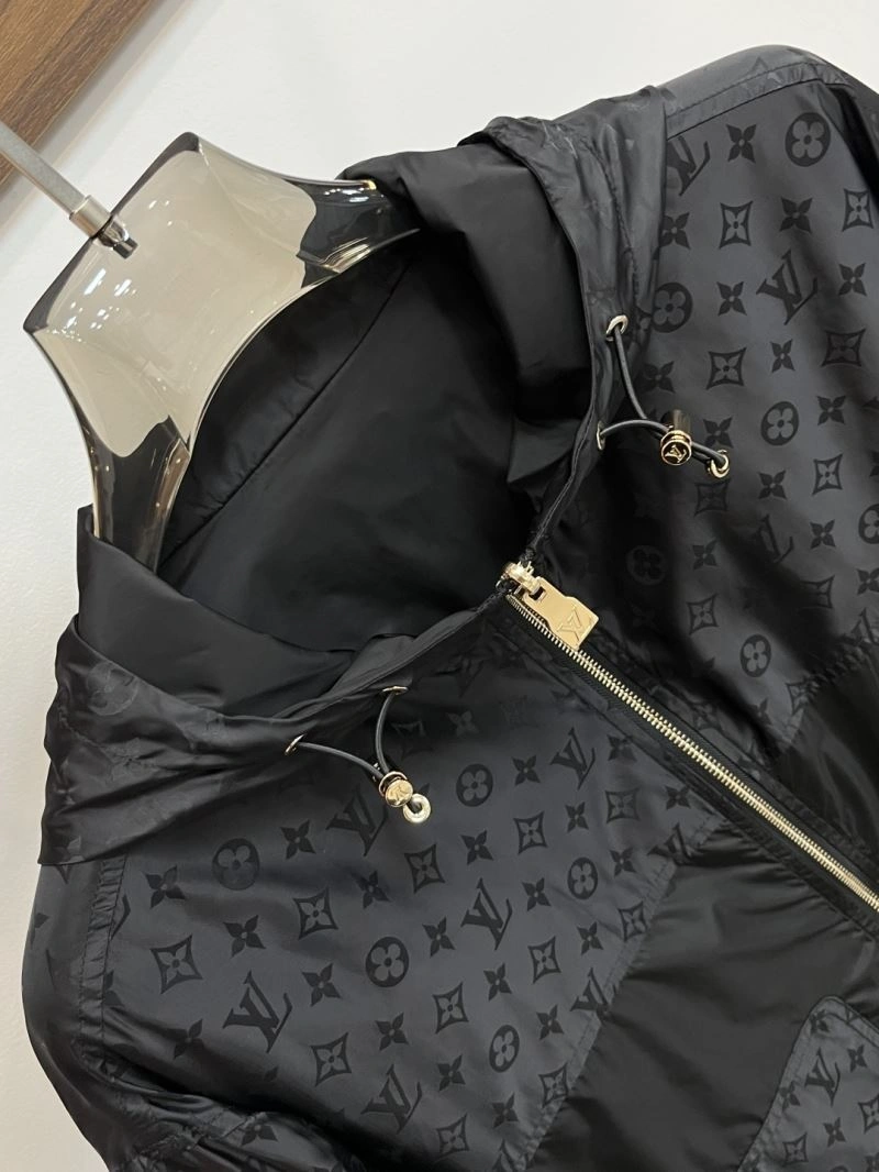 Sophisticated Louis Vuitton Outwear 134914