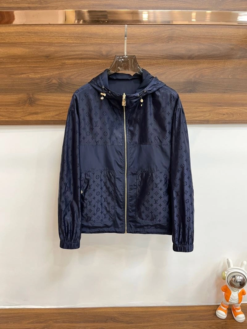 Comfortable Louis Vuitton Outwear 134940