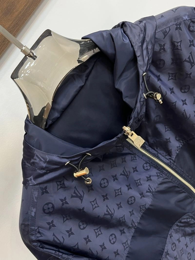 Comfortable Louis Vuitton Outwear 134940