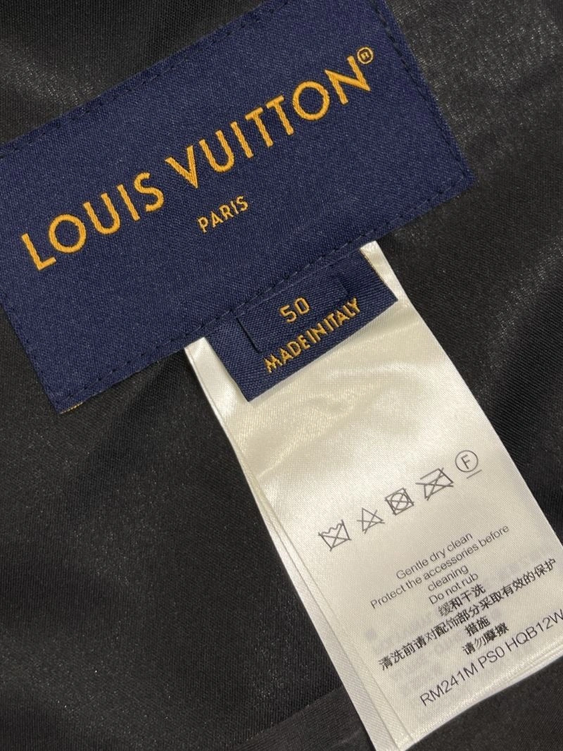 TimelessDesign Louis Vuitton Outwear 134928