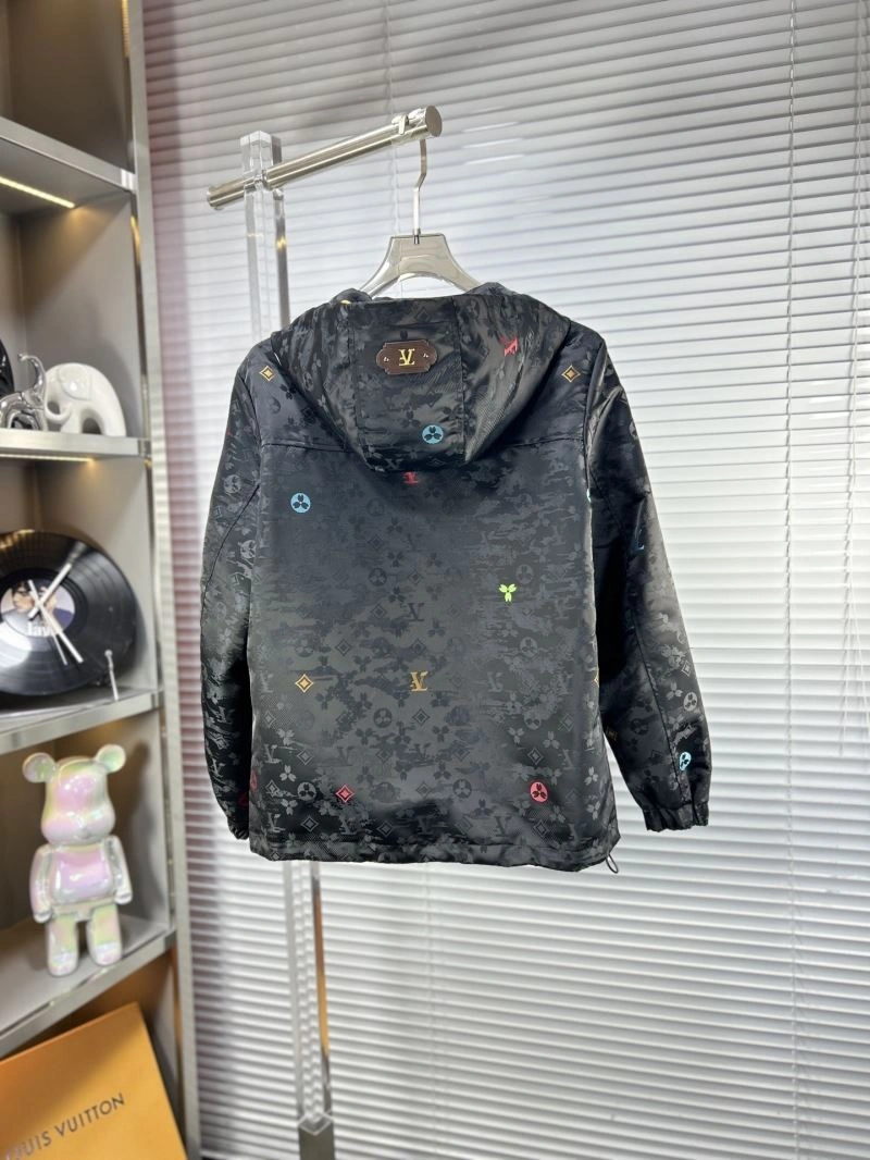 Louis Vuitton Outwear Sleek 134917