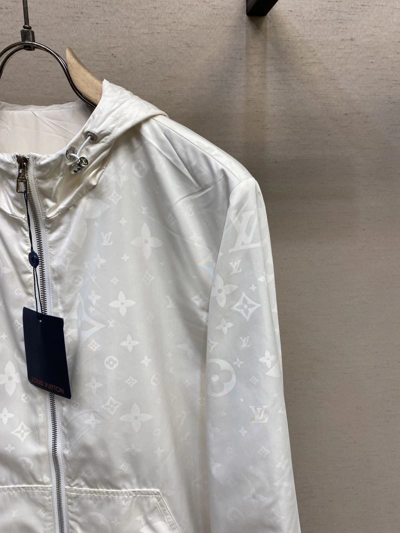 FlexibleFit Louis Vuitton Outwear 134905