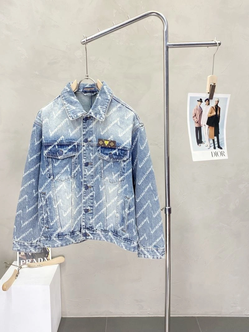 Contemporary Louis Vuitton Outwear 134895