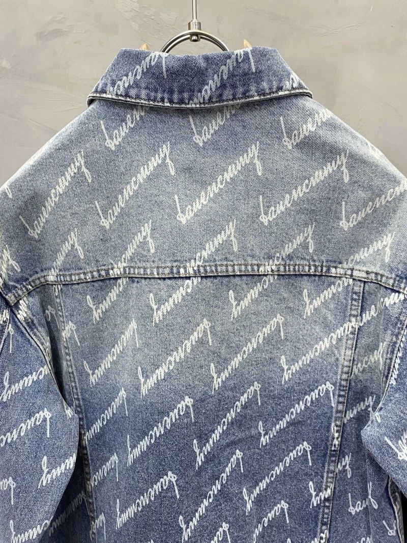 Contemporary Louis Vuitton Outwear 134895