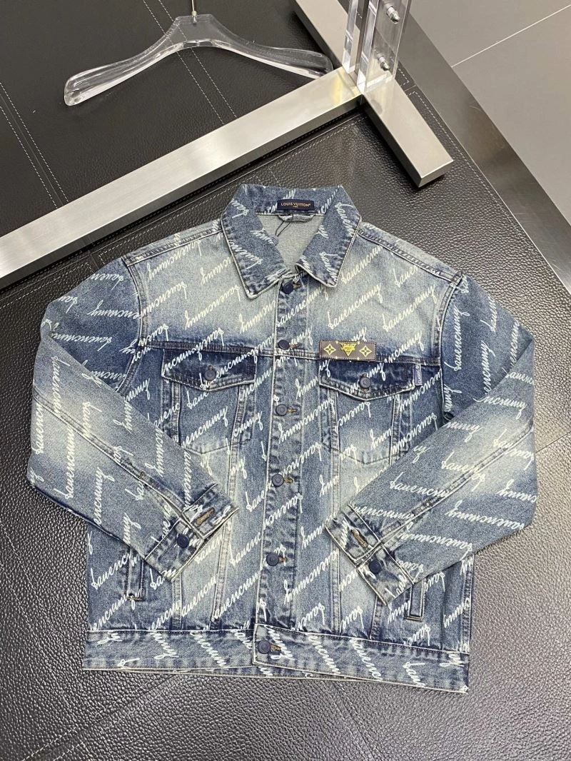 Contemporary Louis Vuitton Outwear 134895