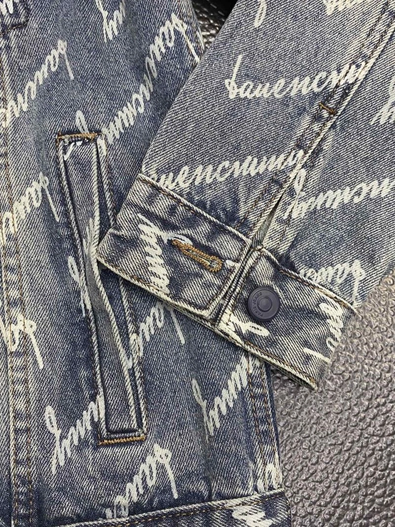 Contemporary Louis Vuitton Outwear 134895