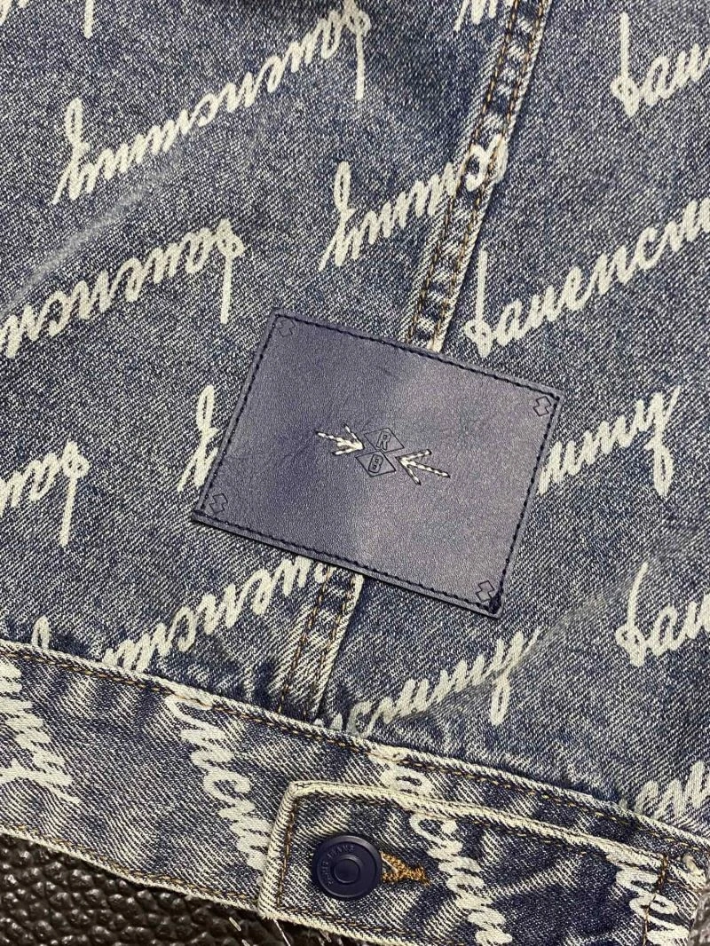 Contemporary Louis Vuitton Outwear 134895