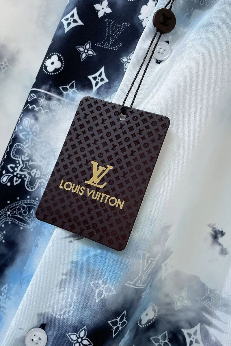 Stylish Louis Vuitton Outwear 134885
