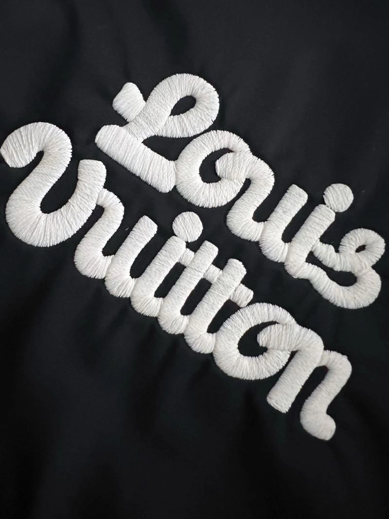 Bold Louis Vuitton Outwear 134894