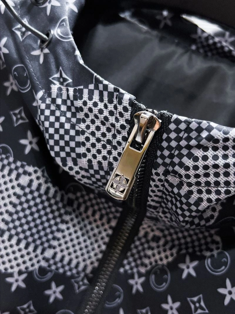 Louis Vuitton Outwear Unisex 134881