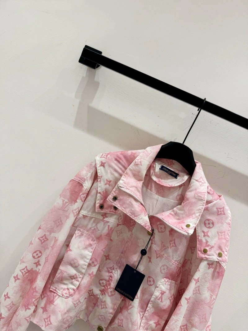 Louis Vuitton Outwear FreshLook 131392