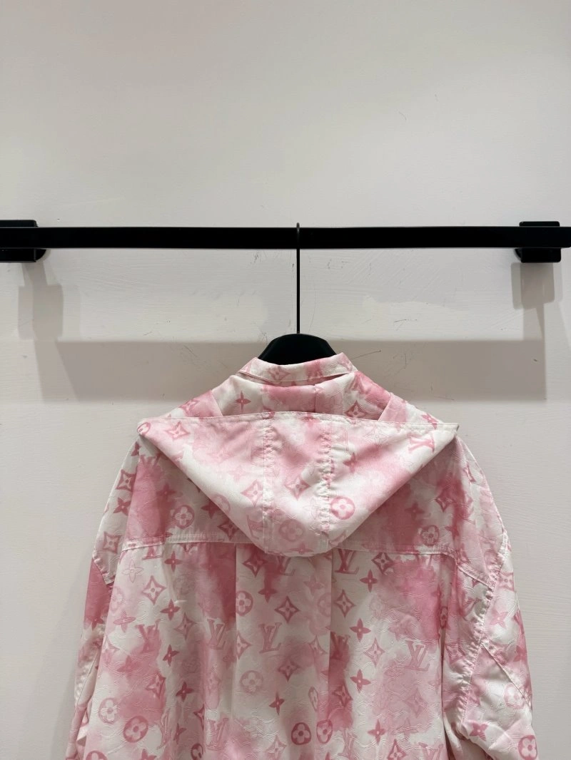 Louis Vuitton Outwear FreshLook 131392