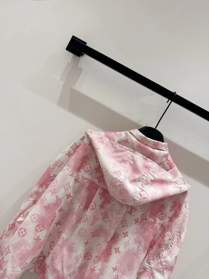 Louis Vuitton Outwear FreshLook 131392